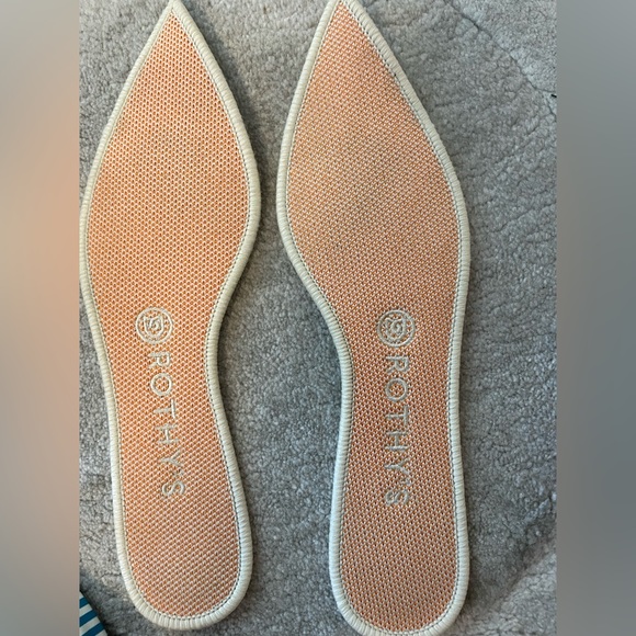 New, NW, Rothys - sherbet points size 9.
